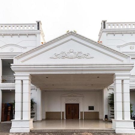 فندق Reddoorz @ Binjai المظهر الخارجي الصورة